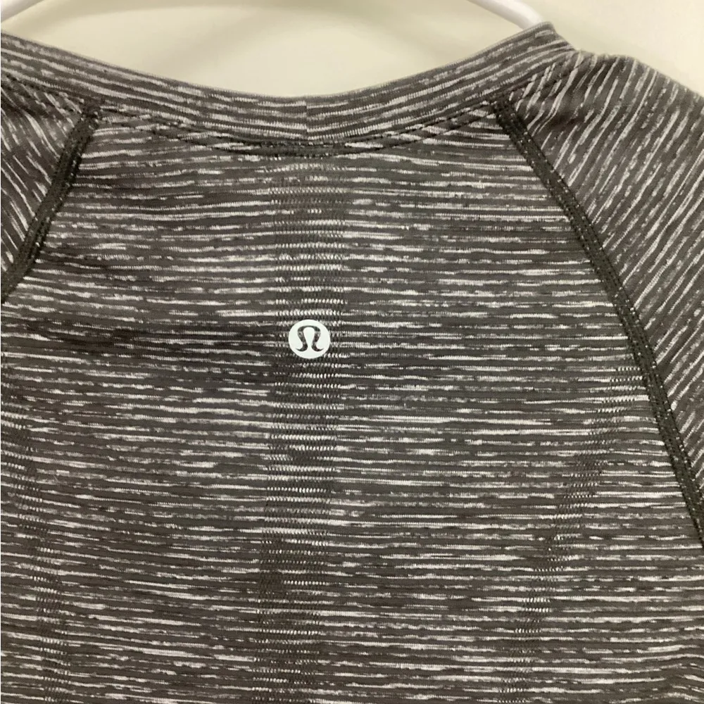 Lululemon Gray Swiftly Tech - Image 3