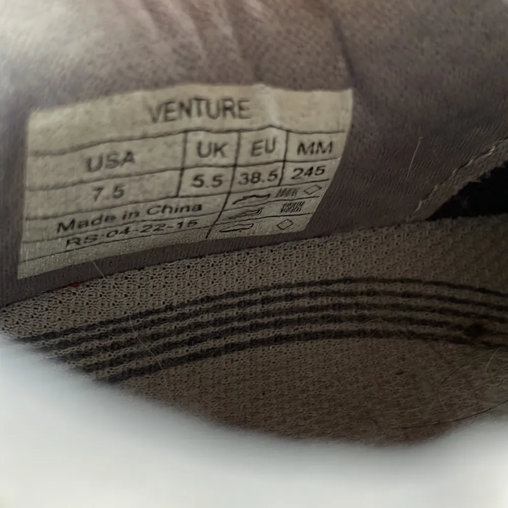 VIONIC Venture Comfort Athletic Running Sneakers - Image 6