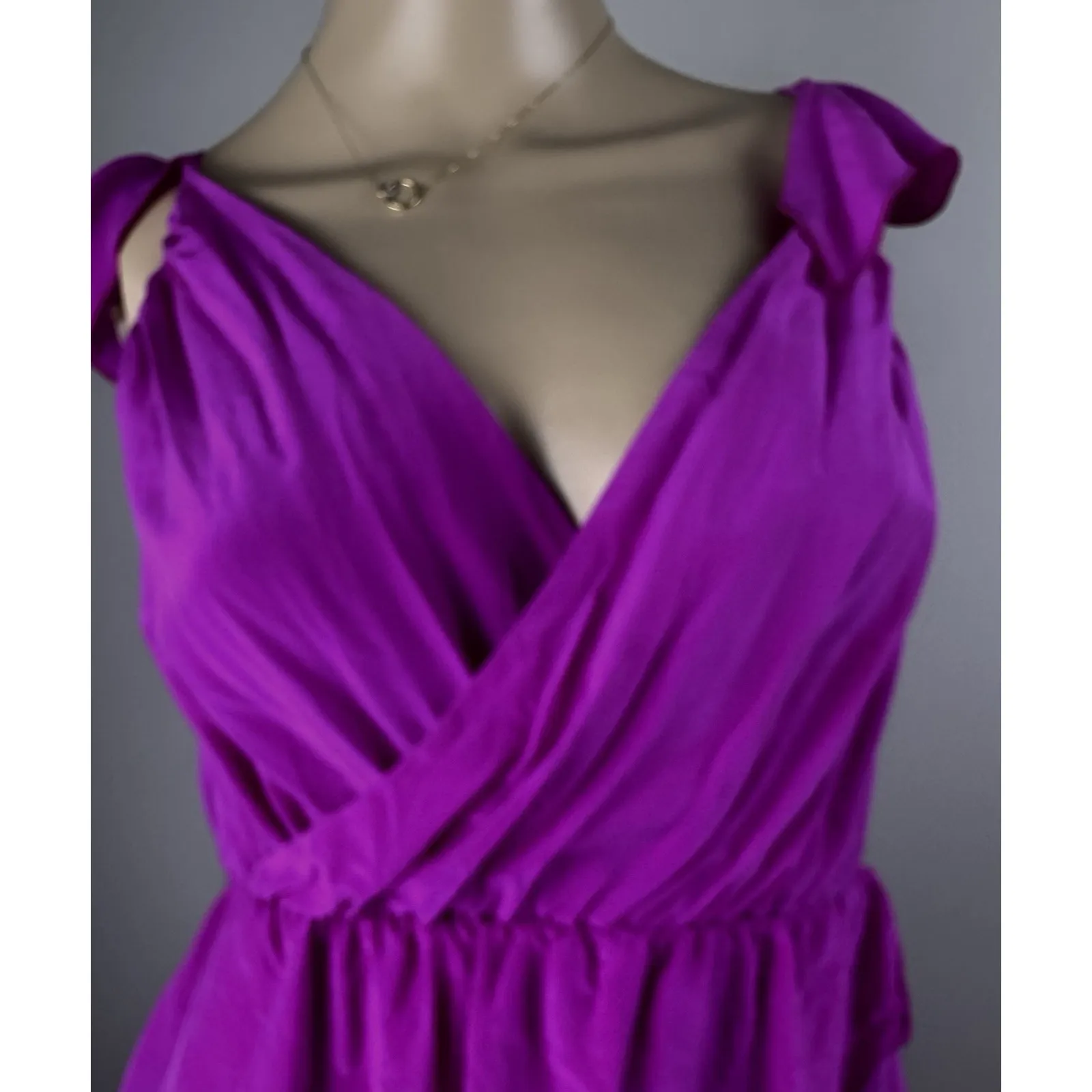 Amanda Uprichard 100% Silk V-Neck Top  Blouse Pink‎ Ruffle Accents Sz S - Image 2