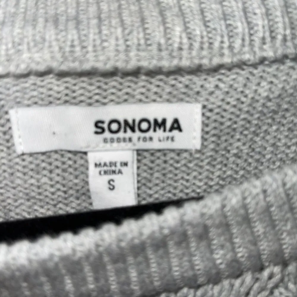 SONOMA GRAY WOVEN DESIGN SWEATER SMALL - Image 3