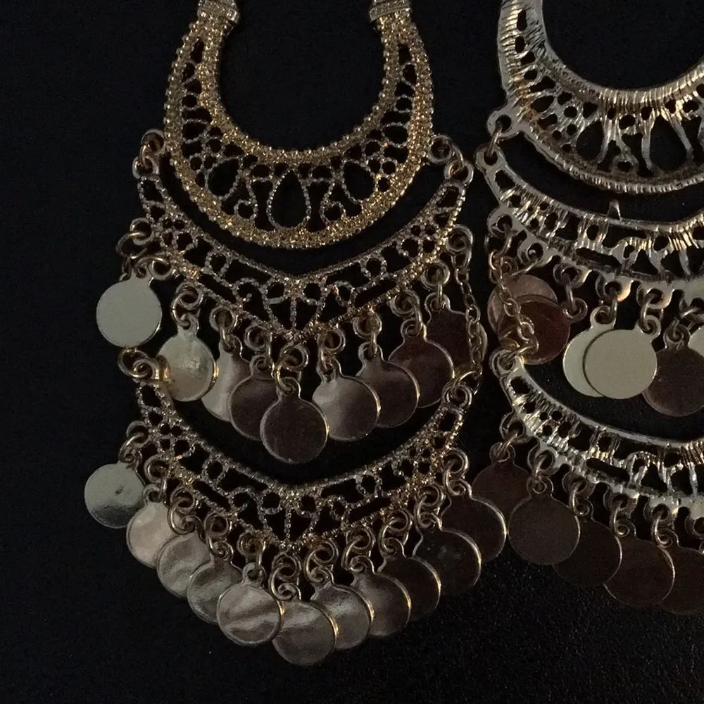 XOXO Boho Earrings Gold - Image 2