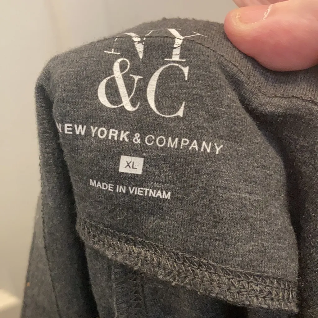 FINAL MARKDOWN Ladies ny and company slacks xl Gray - Image 4