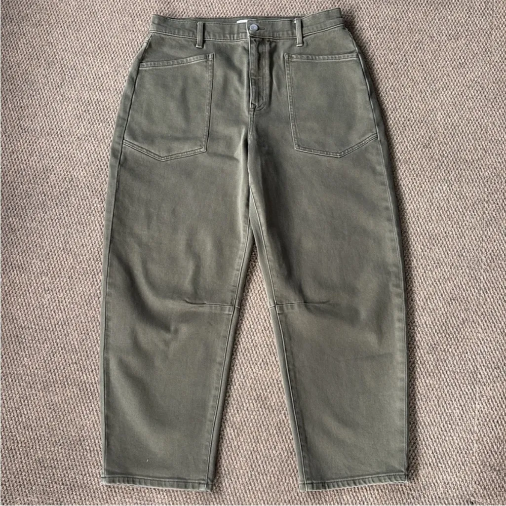 Like New EVEREVE Cora Pants Olive
Size 31 Retail $138.00 - Image 5