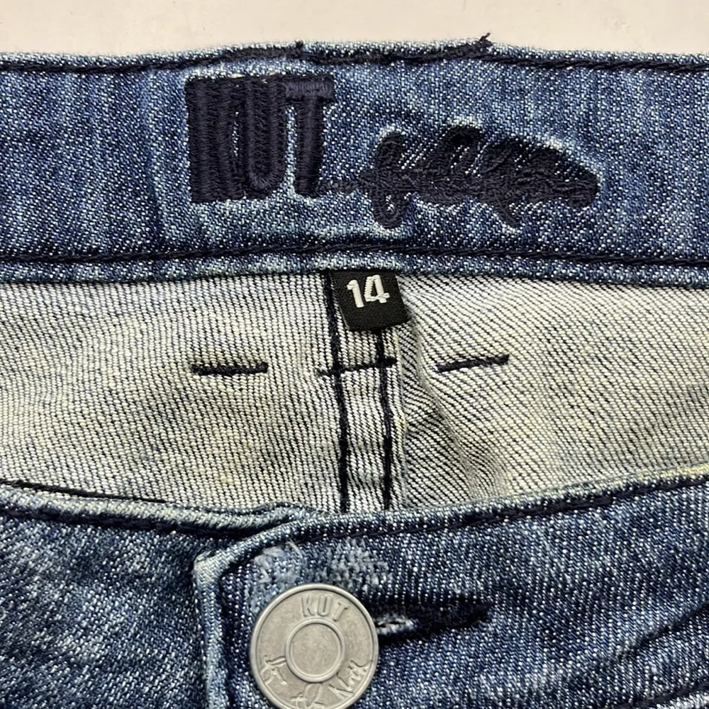 Kut From The Kloth Straight Leg Mid Rise Size 14 - Image 8