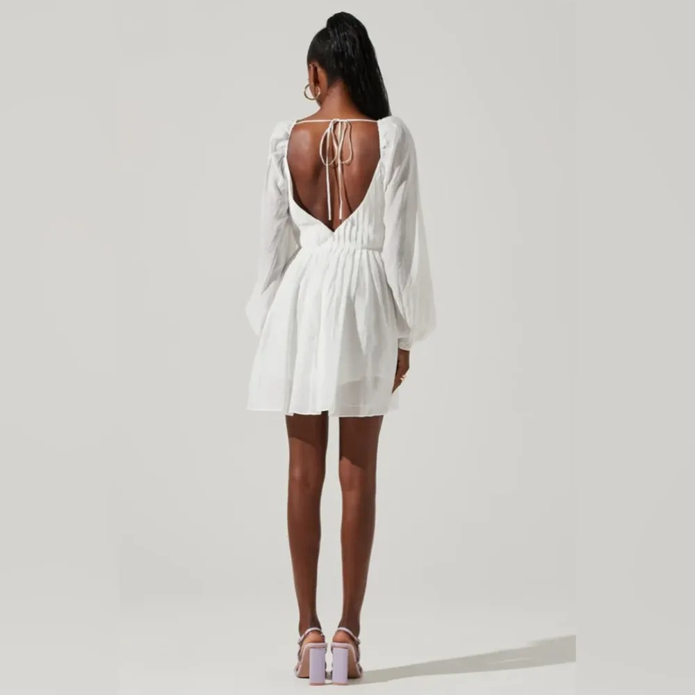 ASTR Carina Mini Dress in Off White Size Small NWT - Image 11