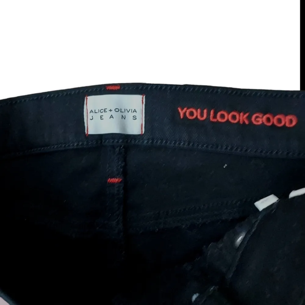 Alice + Olivia - Image 3