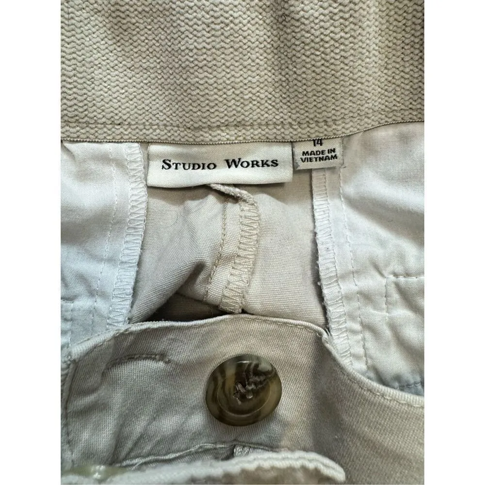 Studio Works  shorts size 14 - Image 2