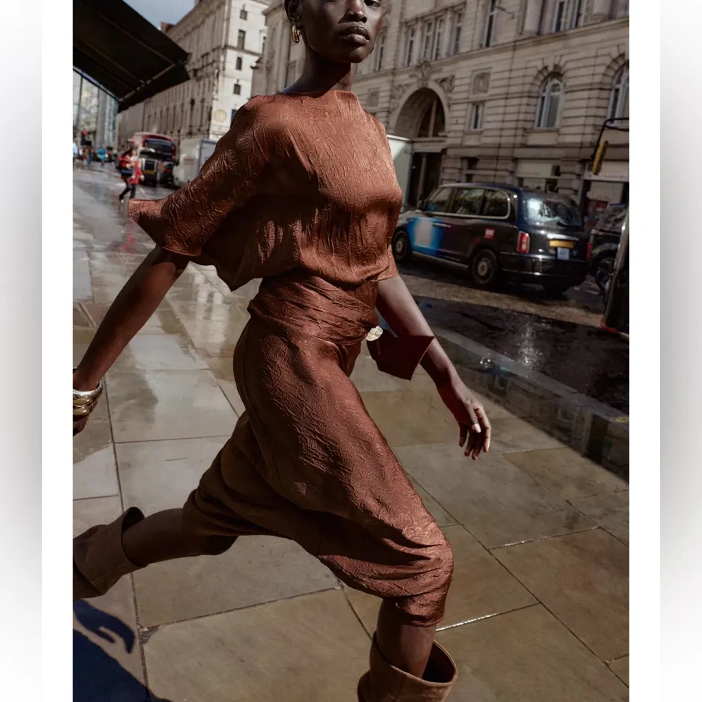 Zara NWT 2 piece matching co-ord SET textured burnt orange rust top & midi skirt - Image 10