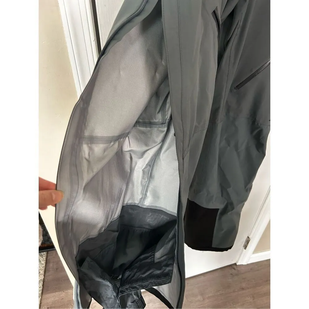 EASTERN MOUNTAIN SPORTS EMS women’s  Camp Cargo Zip off Pants size medium - Image 2