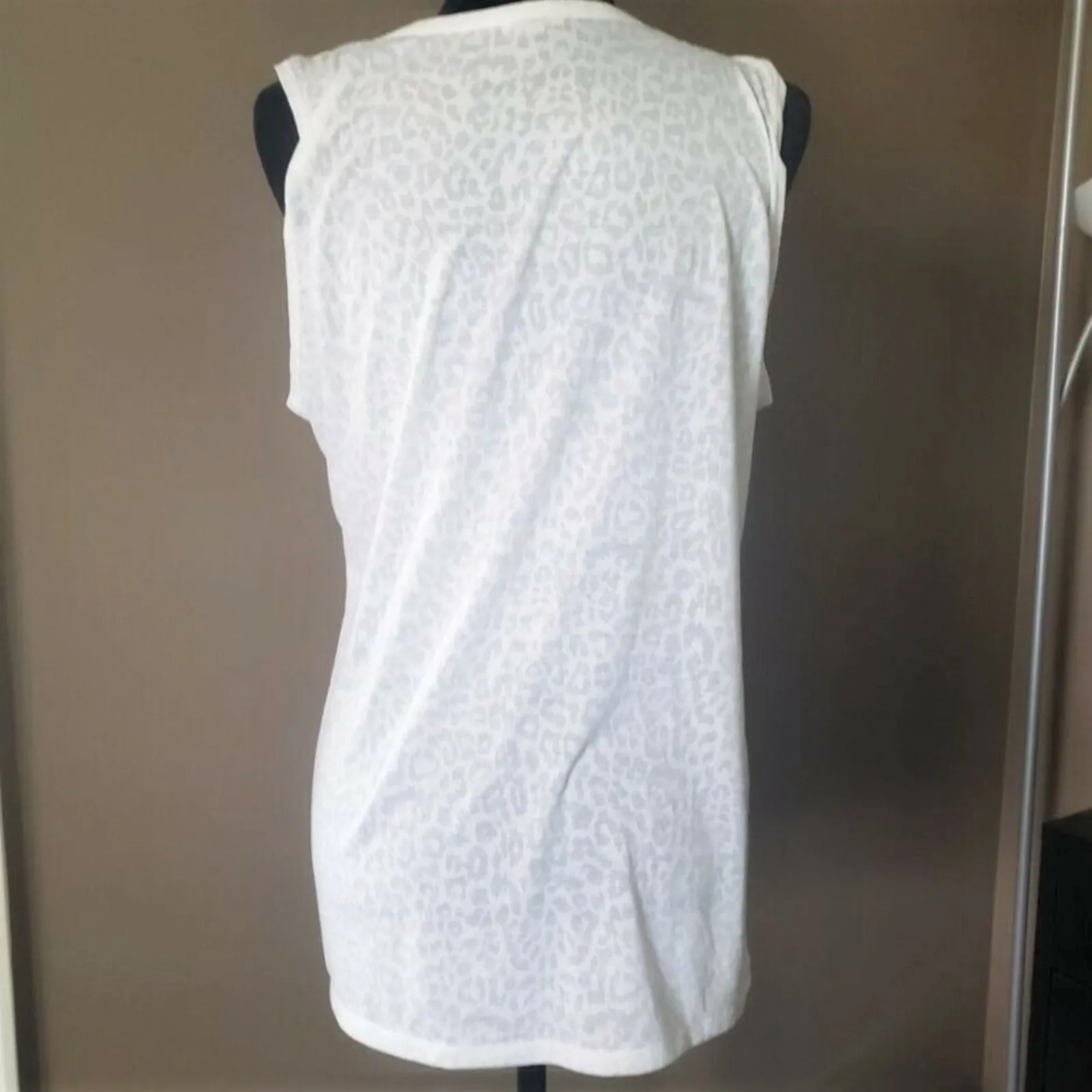 River Island Sleeveless T-Shirt White with Leopard Design Size 14 - New No Tags - Image 2