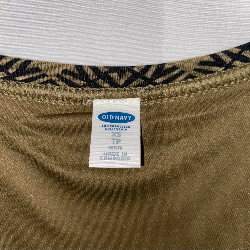 Old Navy Sleeveless Printed Dress - Image 5