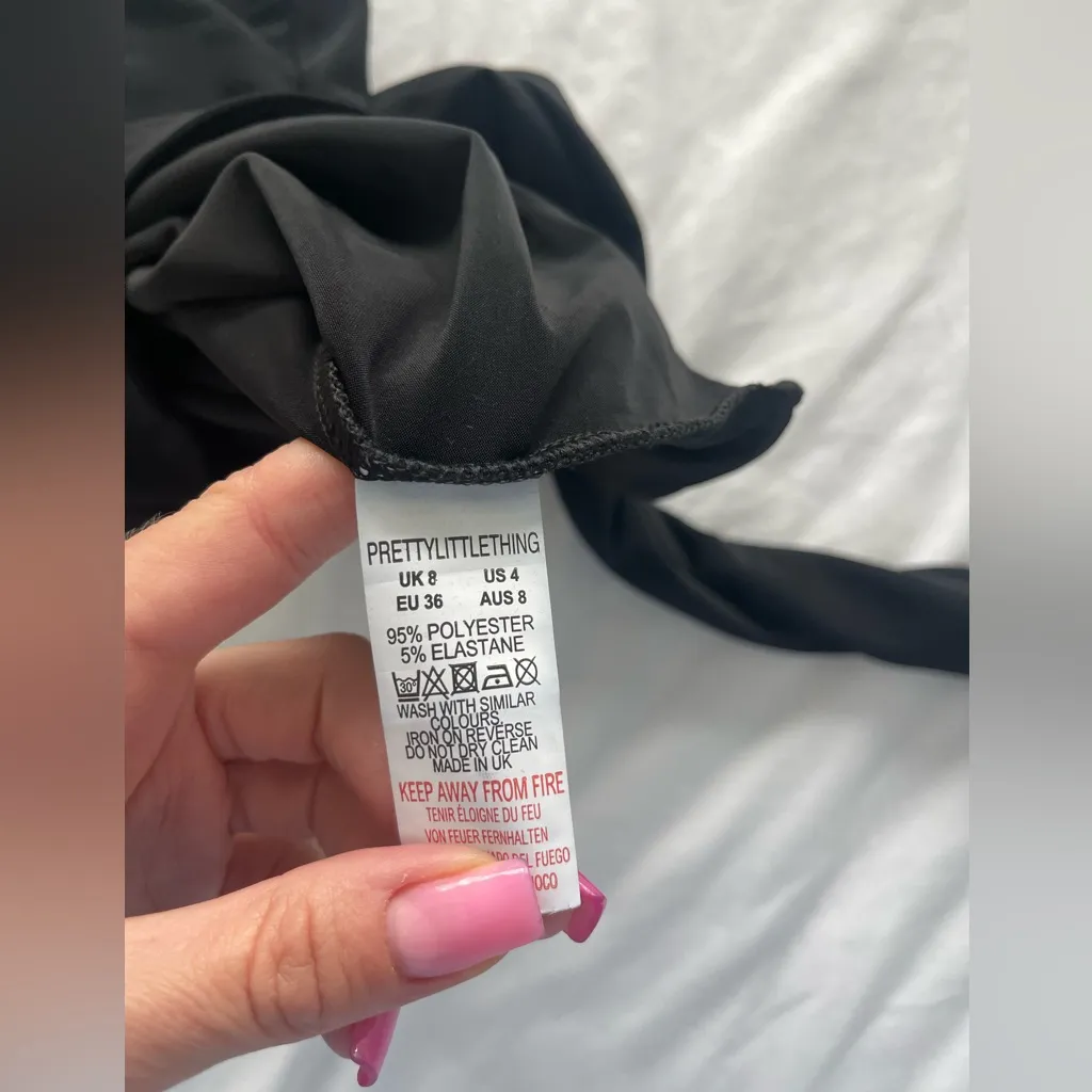 NWT PRETTYLITTLETHING BLACK LONG SLEEVE CROP TOP US4 - Image 9