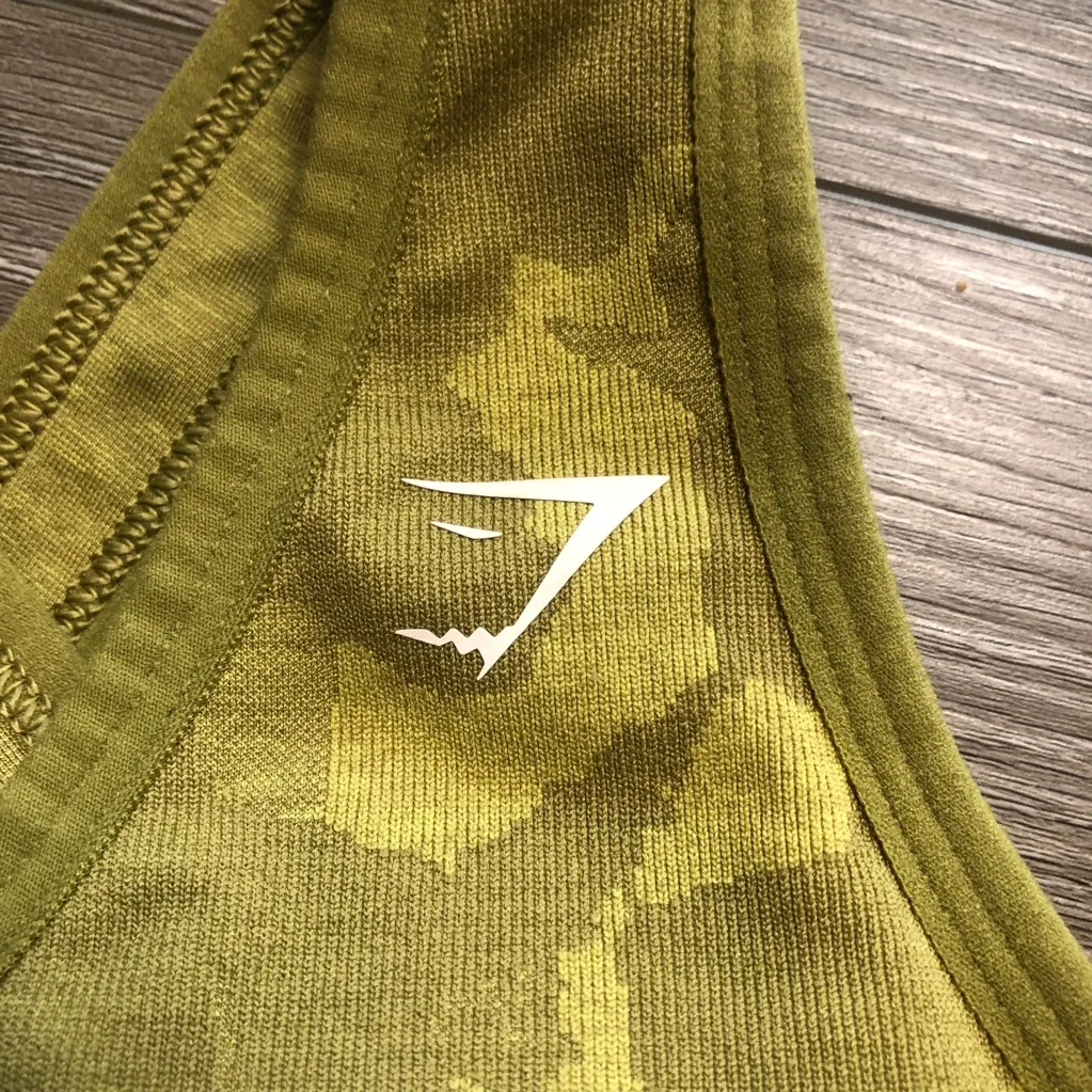 Gymshark Adapt Green Camo Seamless Sports Bra Cross Back Size Small Athletic Gym - Image 4