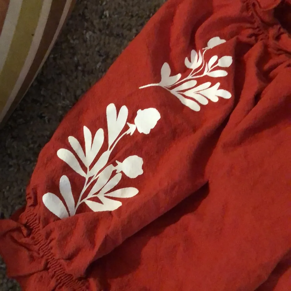 SHEIN Curve Dark Red Ruffled Crop Top - Image 2