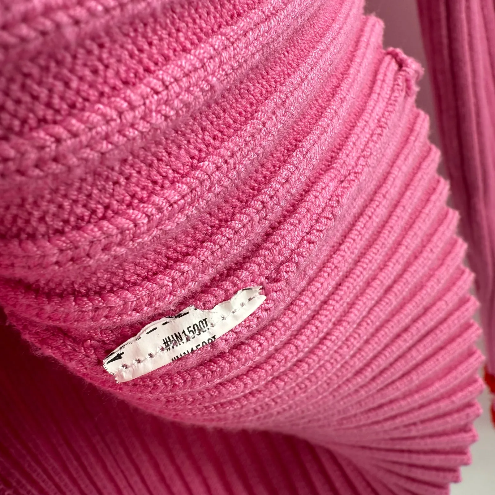 English Factory Sweater Women's Size Large Rib Ruffle Edge Pink Red Fuzzy Cuffs - Image 9