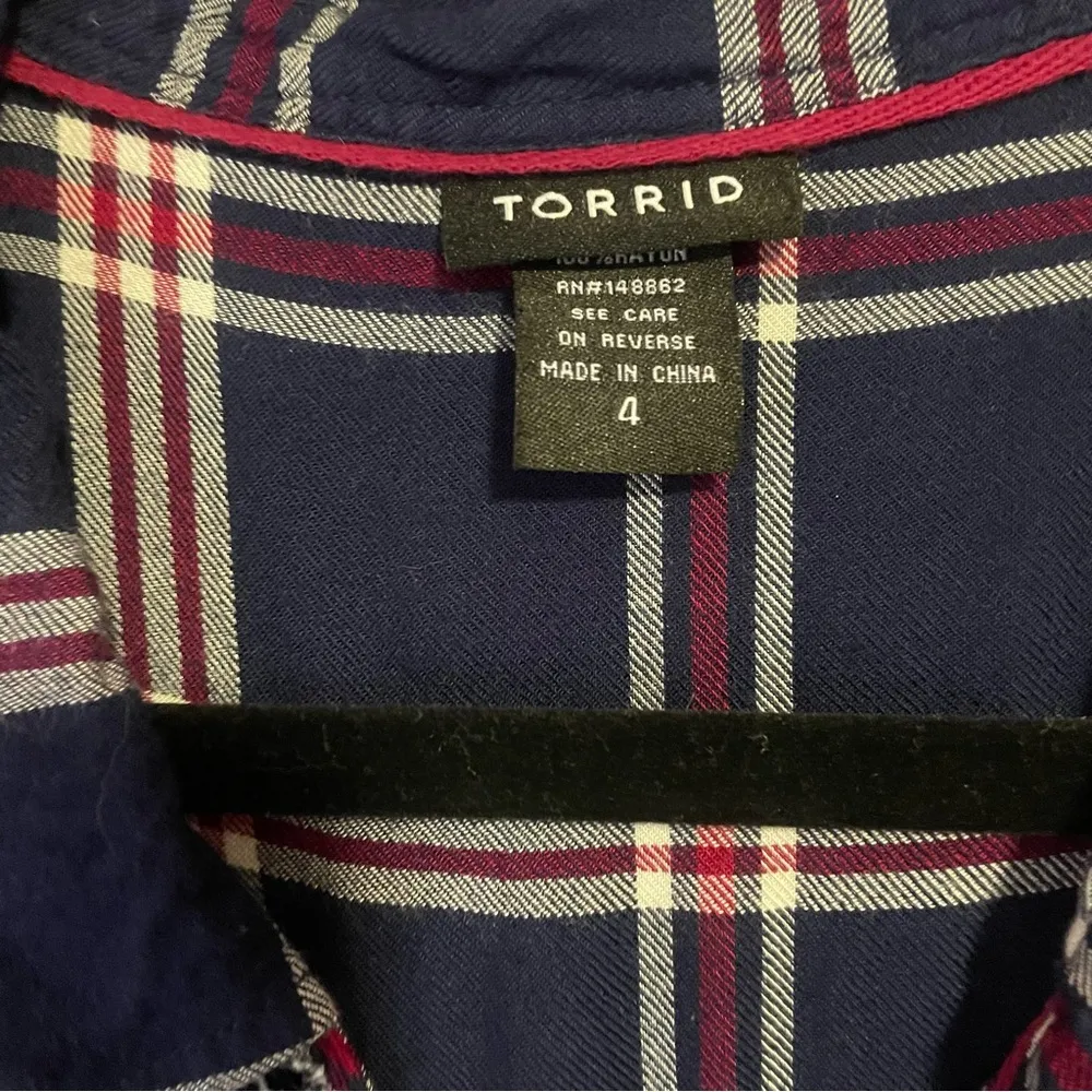 Torrid 4X Navy Blue Red Plaid Shirt - Image 4