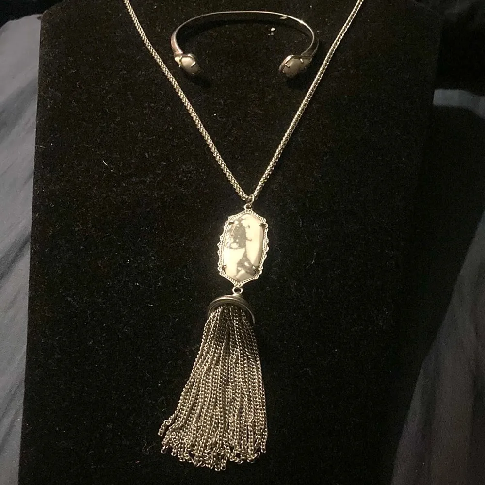 Howlite Everly Necklace & Bracelet Set - Image 2