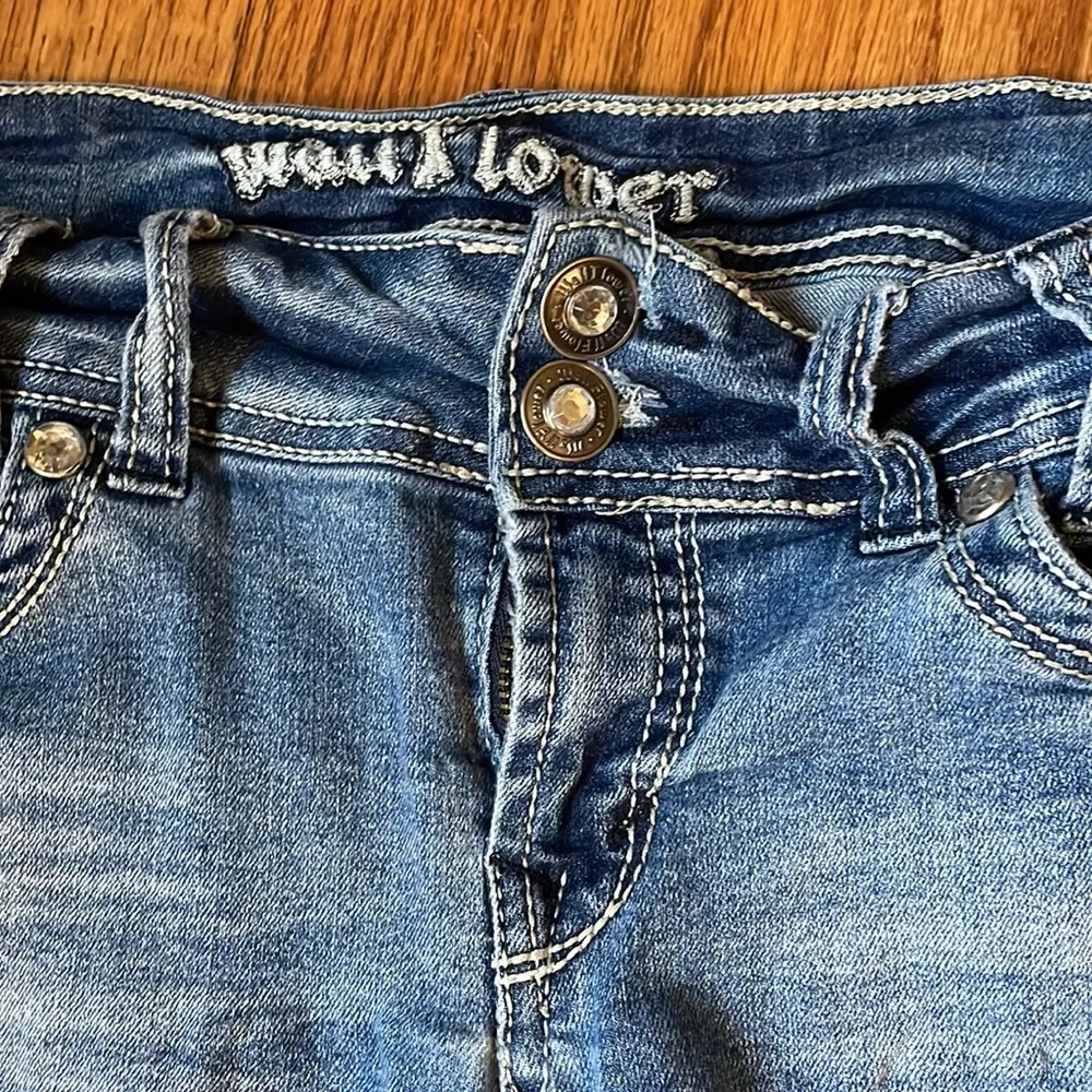 Wallflower women’s cropped juniors jeans, size 5 Blue - Image 2