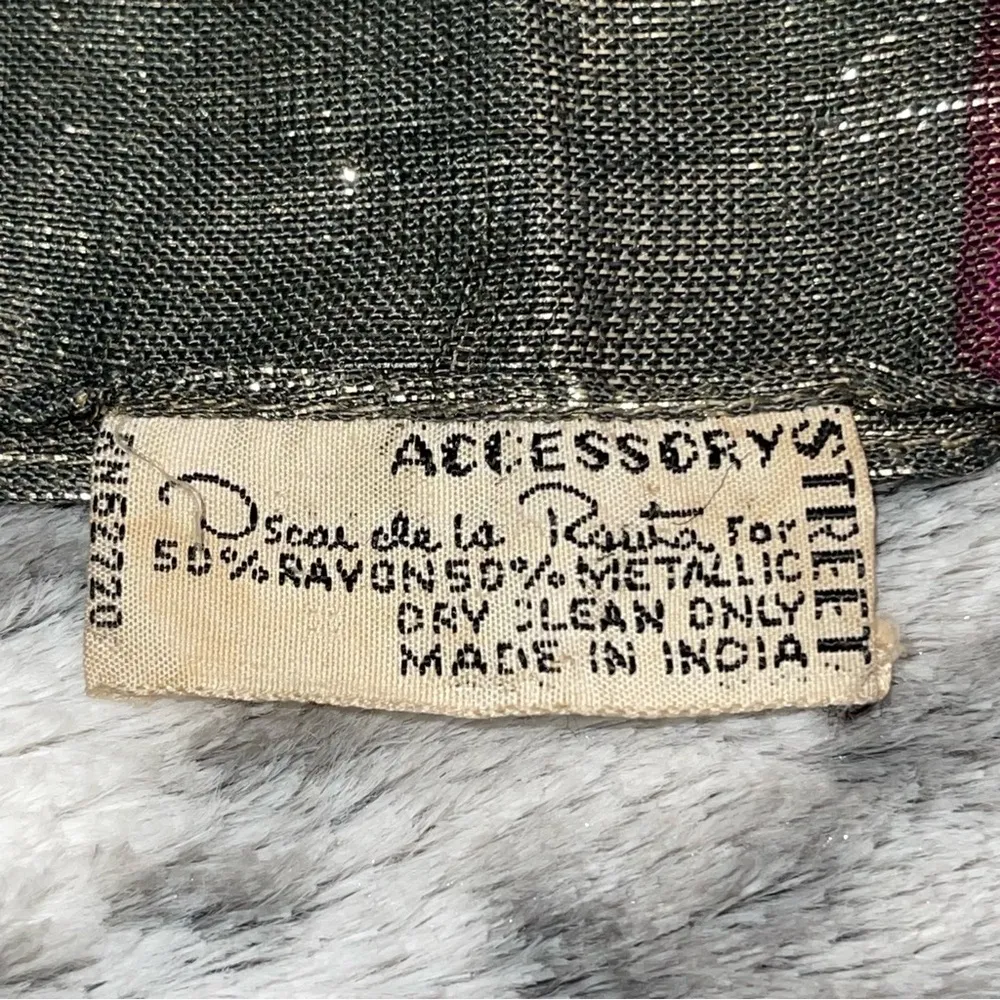 Oscar de la Renta Scarf - Image 5
