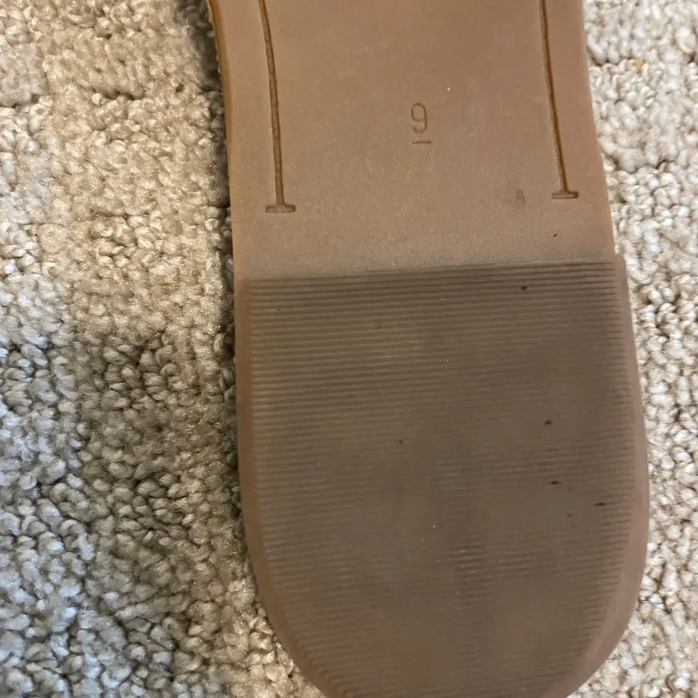 Old Navy Cognac Faux Leather Slide On Sandals 9 - Image 5