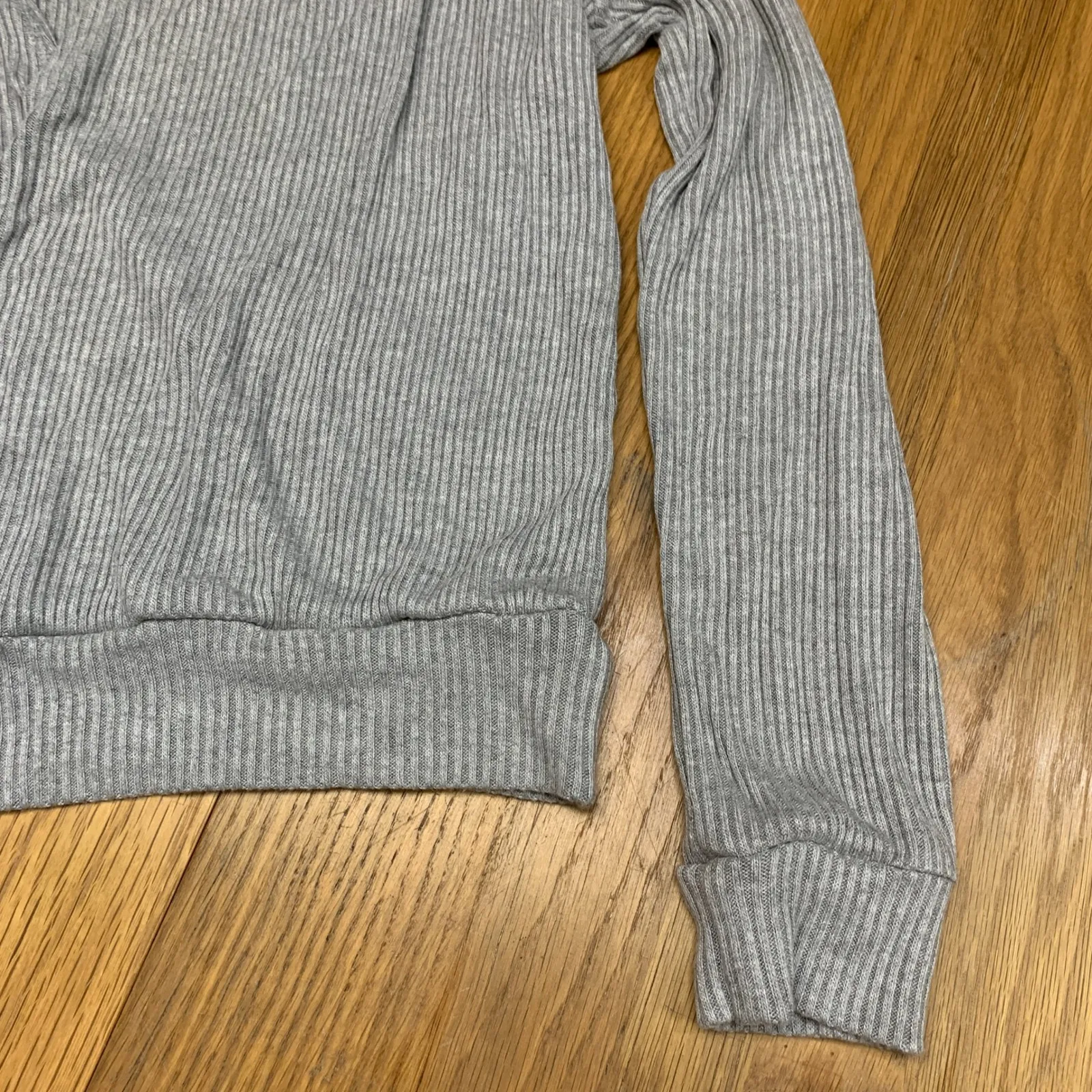 Elan Women Gray Ribbed V Neck Hoodie Pullover Long Sleeve Casual Size Medium - Image 3