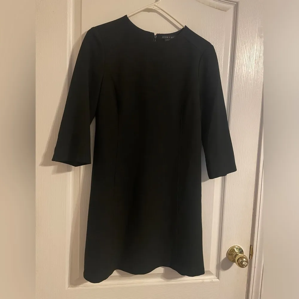 Alice + Olivia Black Shift Dress 3/4 Sleeve Crew Neck 4 Basic Cocktail Vacation - Image 2