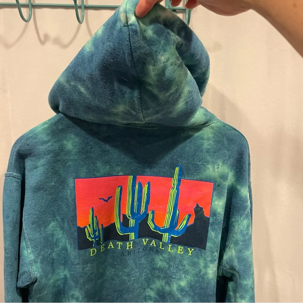 Cool teal tie dye Death Valley hoodie Artist Union soft cozy Sz Medium - Image 6