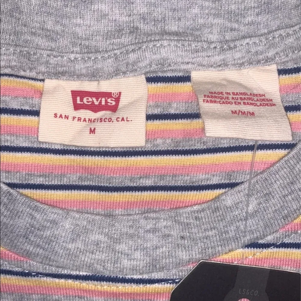 Women's Levi's Shirt - Image 4