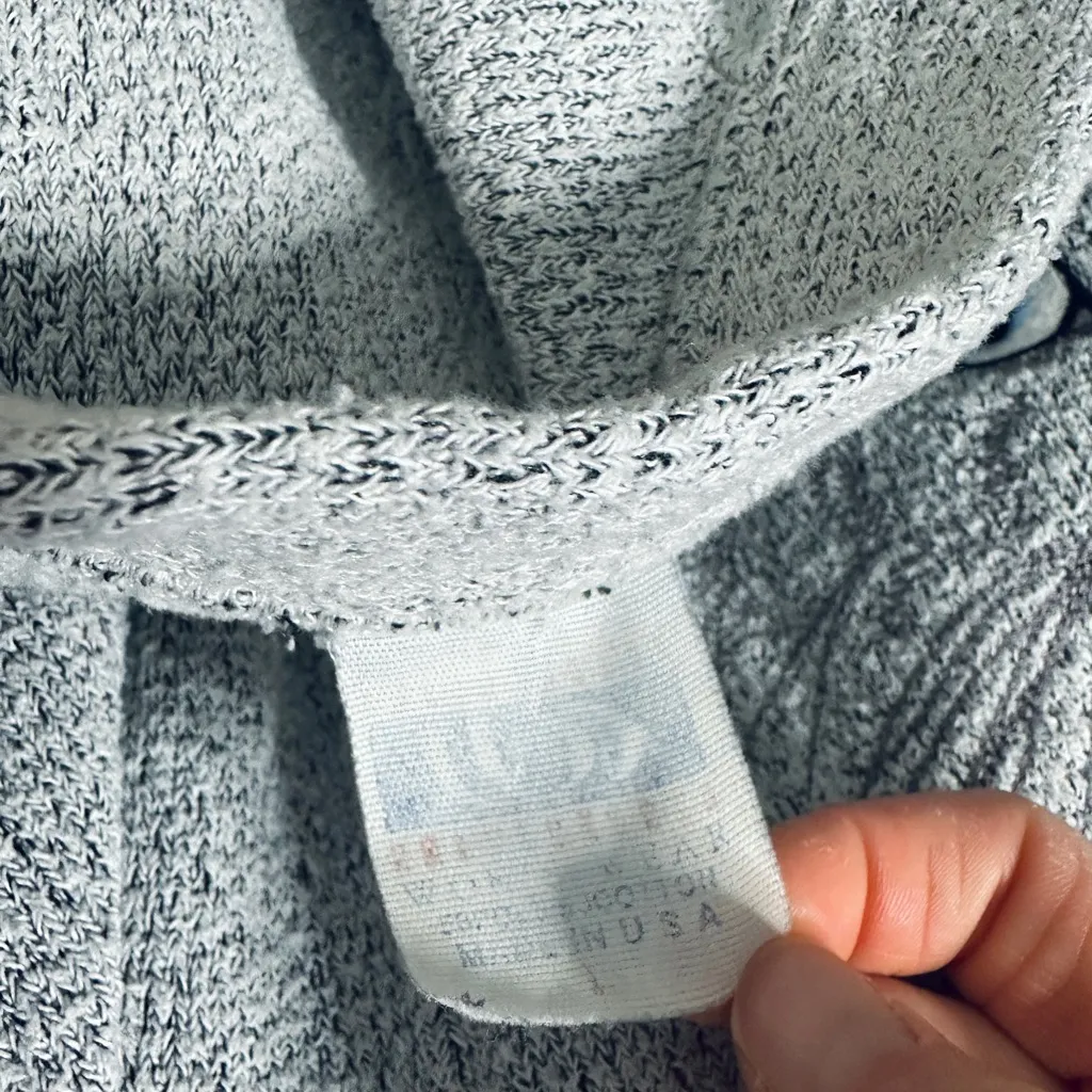 Vintage Cat Embroidered Cardigan Sweatshirt Gray Size Large Cozy Button Up - Image 6