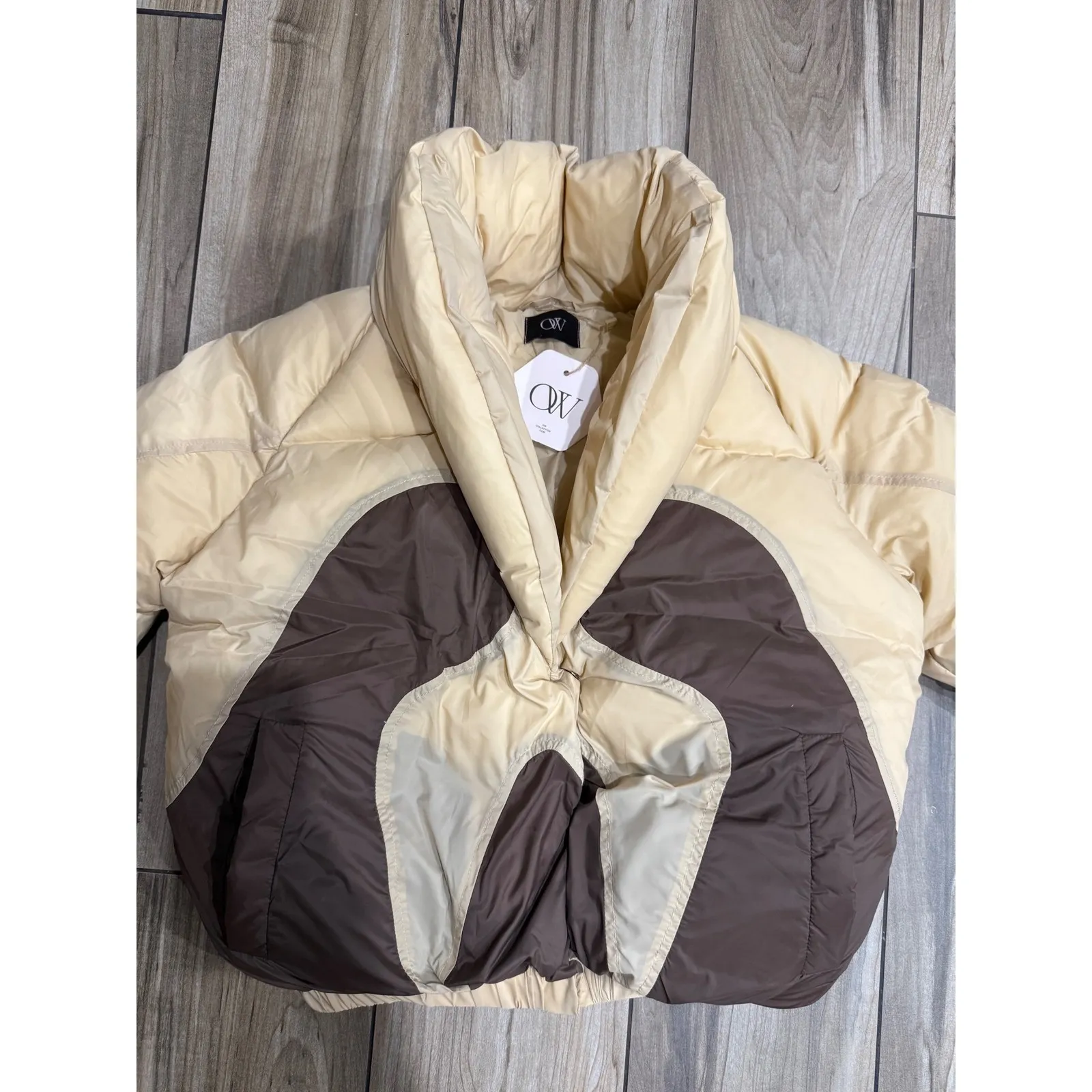 NWT OW Collection Swirl Puffer Jacket Tan/Downtown Colorway Size Small Tan - Image 3