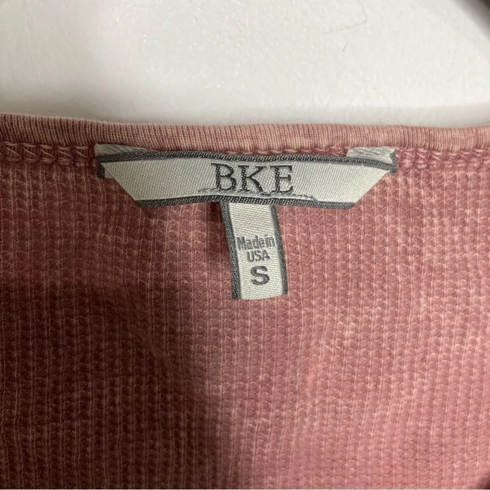 BKE acid wash waffle Knit top‎ size small - Image 4