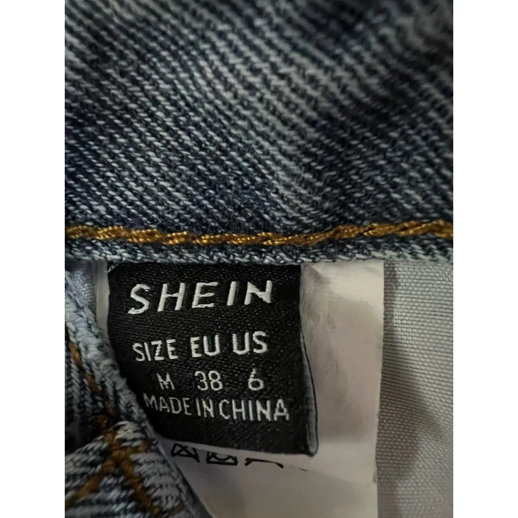 Shein Denim Shorts ~ Size Medium ~ Crossover Button Closure - Image 4