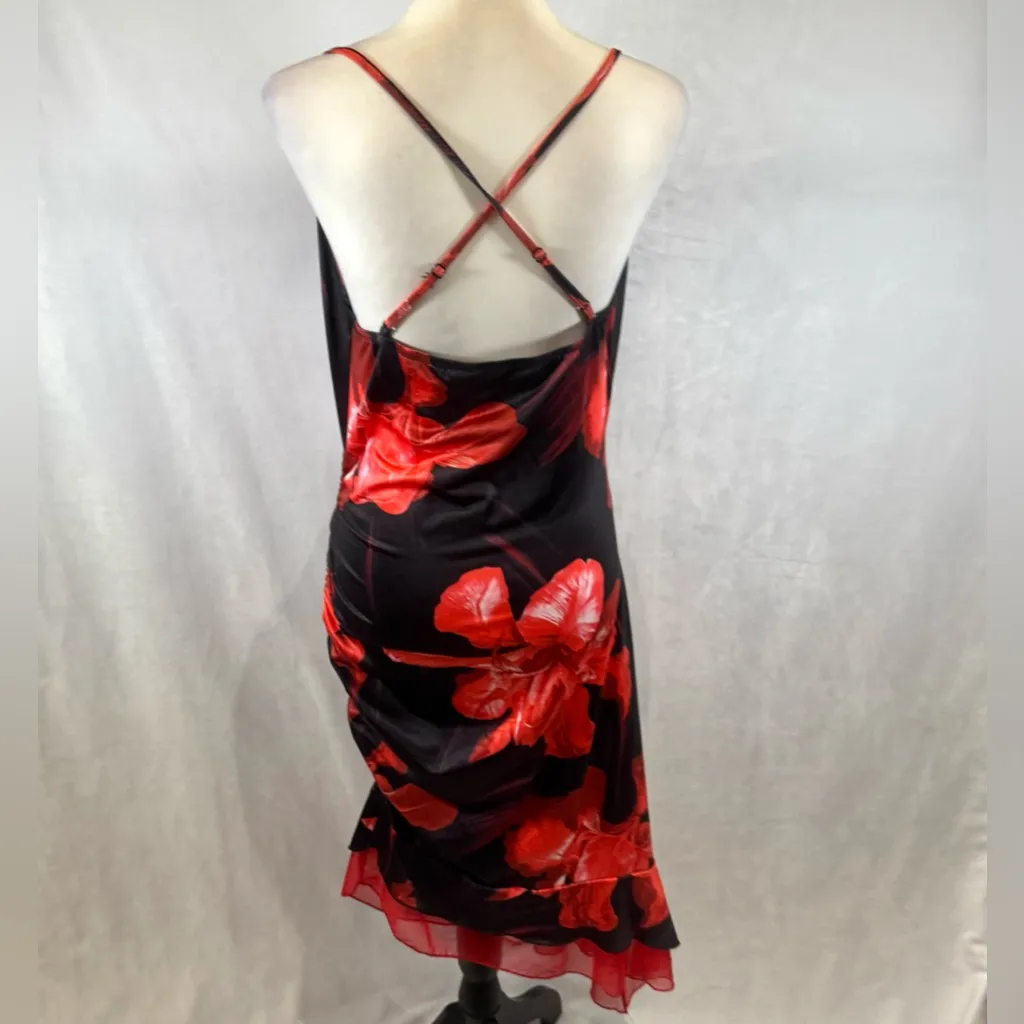 Black and red floral print ruched ruffle hem midi cami dress size large - Image 7