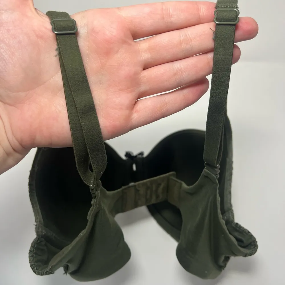 victoria’s secret lace bra | lined demi size 34D | body by victoria bra - Image 6