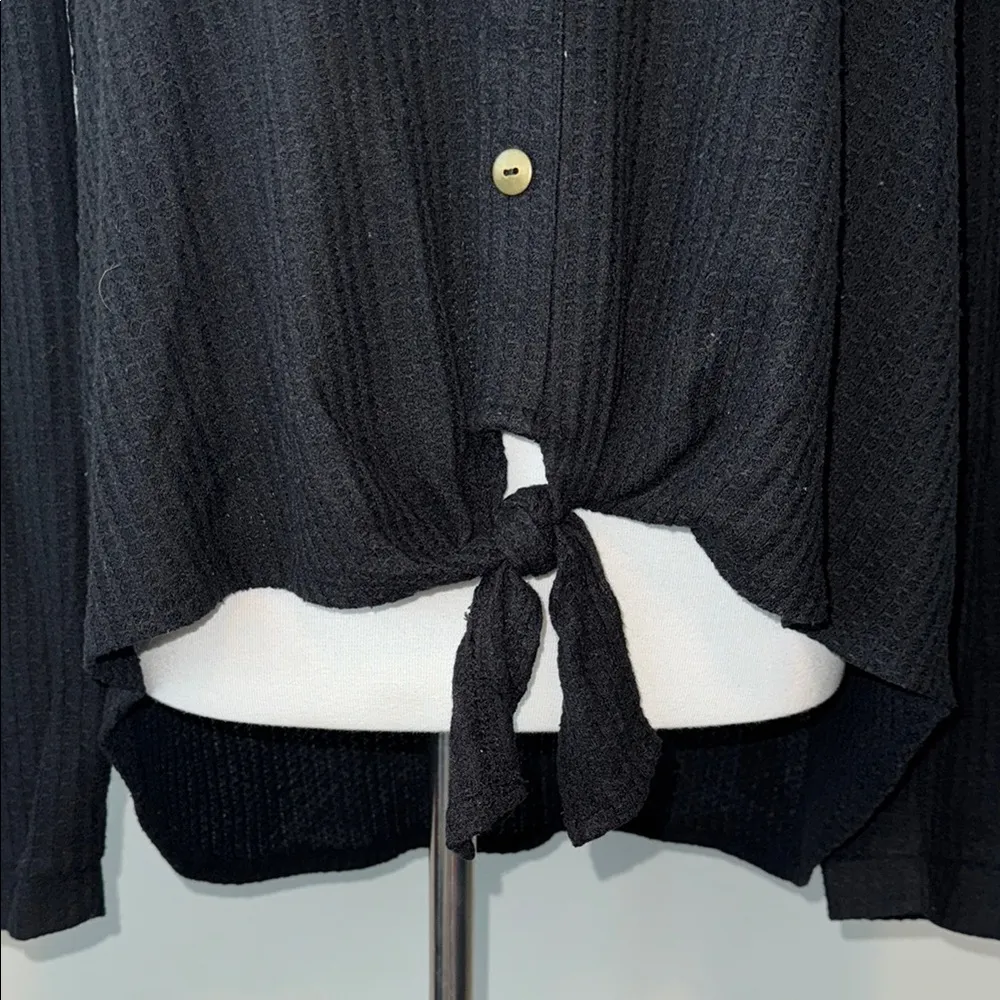 Truself Black Faux Button - Image 4