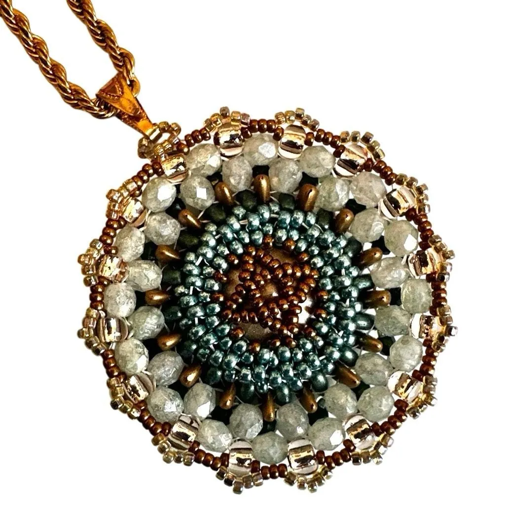 Vintage Reversible Beaded Mandala Pendant Necklace Gold Tone Rope Chain - Image 9