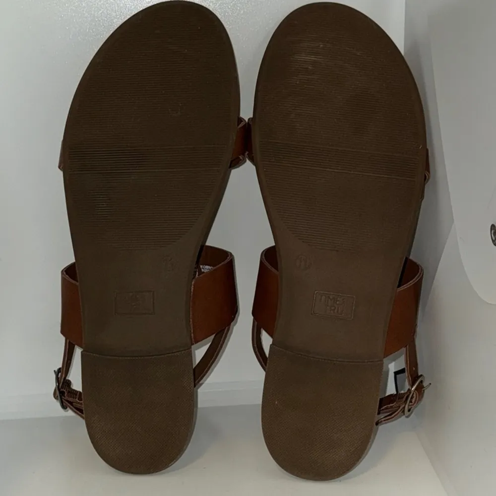 Time & Tru Adjustable Buckle Slingback Flat Sandals Tan Women’s 11 Brown - Image 11