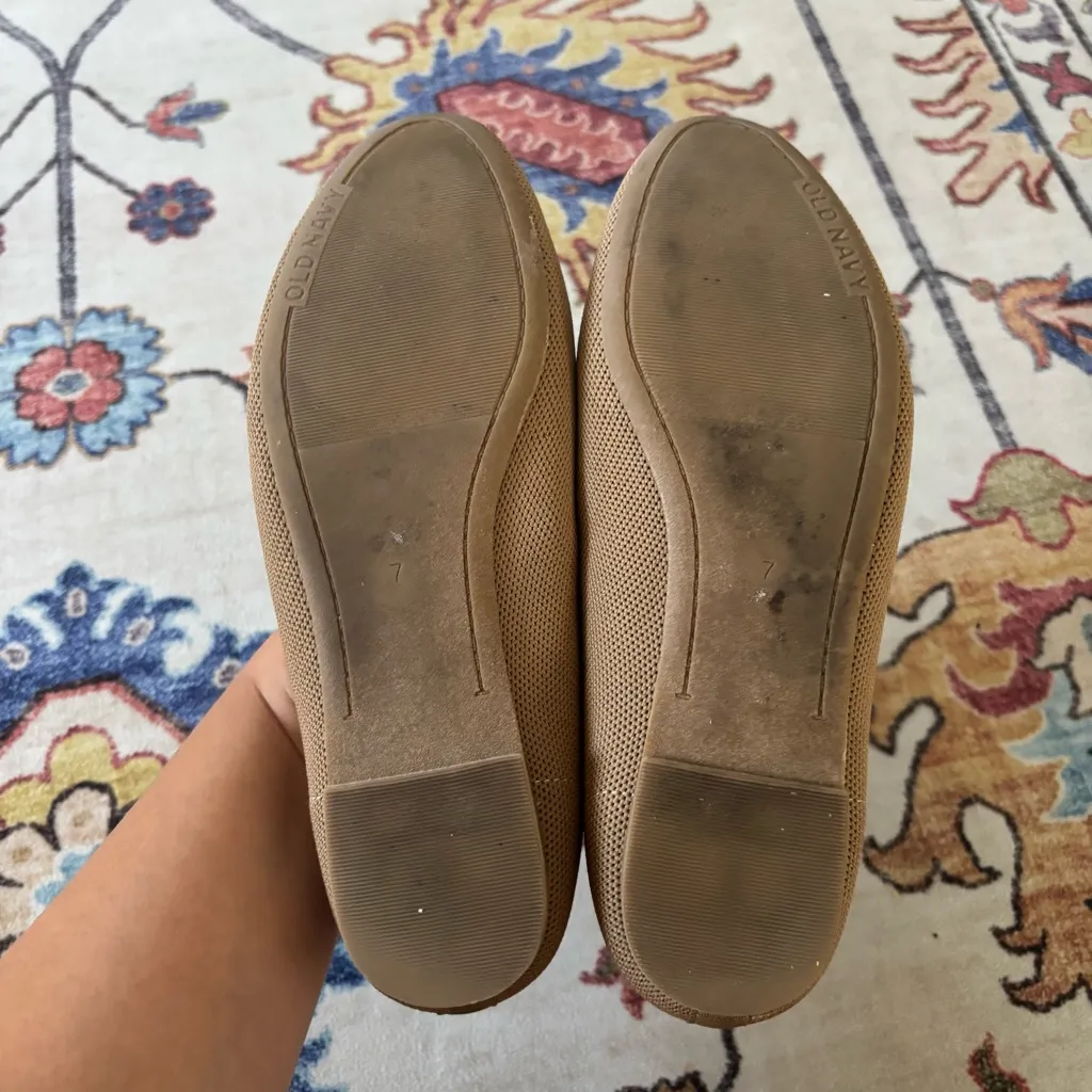 Old Navy Tan Fabric Round Toe Slip On Ballet Flats Cushioned Office Size 7 - Image 4
