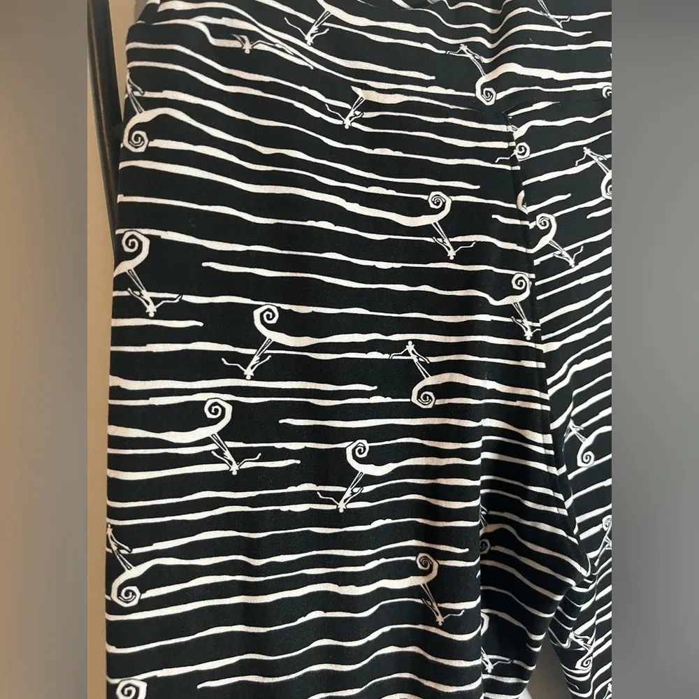 Lularoe Tween Nightmare Before Christmas Disney AOP Jack Skellington Leggings - Image 4