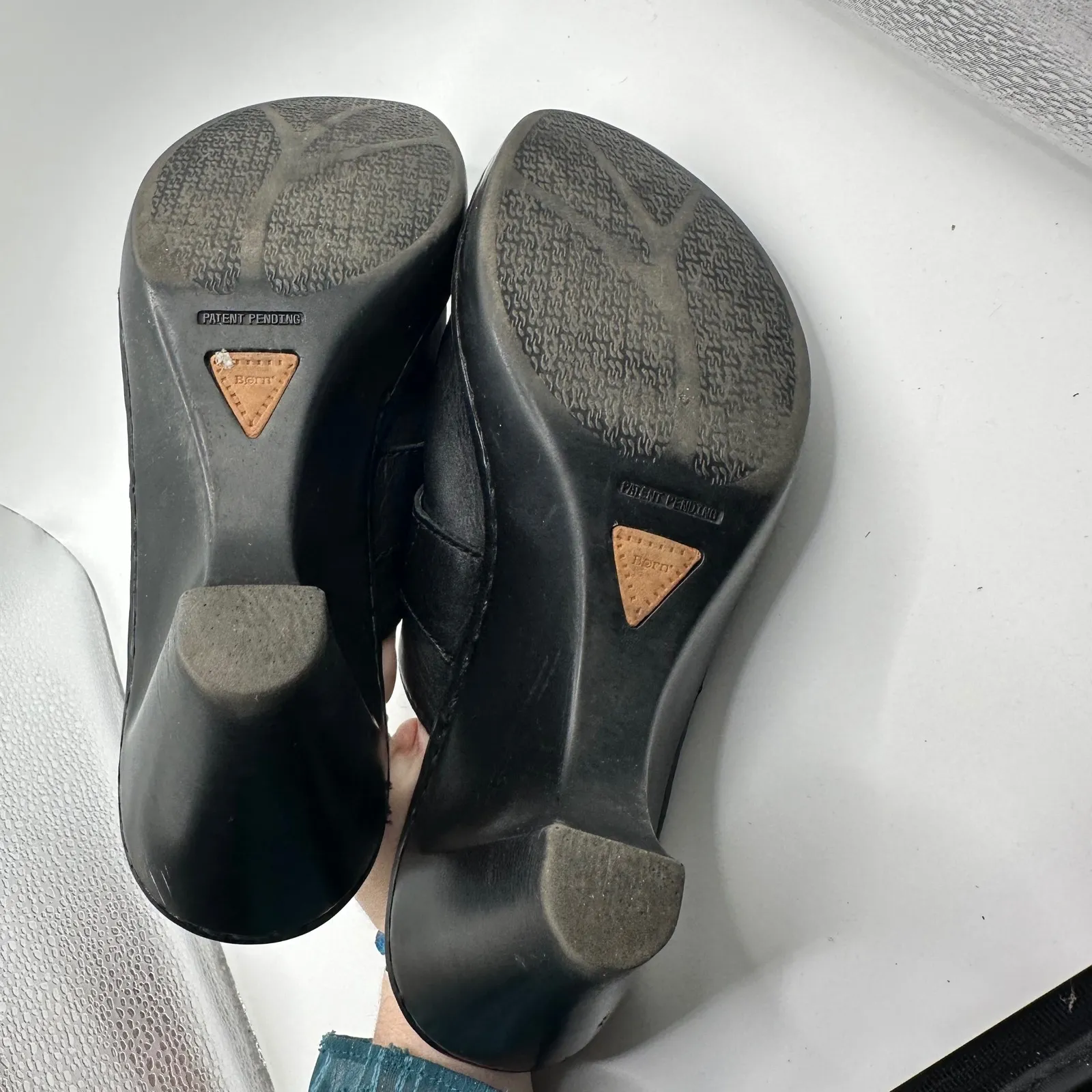 BORN Black Leather Wedge Heel Clogs Mules Women's Size 11 chunky - Image 4