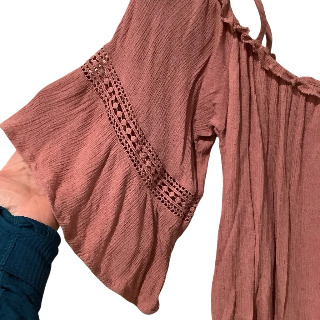 Roommates Blush Ruffled Blouse Off Shoulder Option Excellent Condition Size M - Image 5