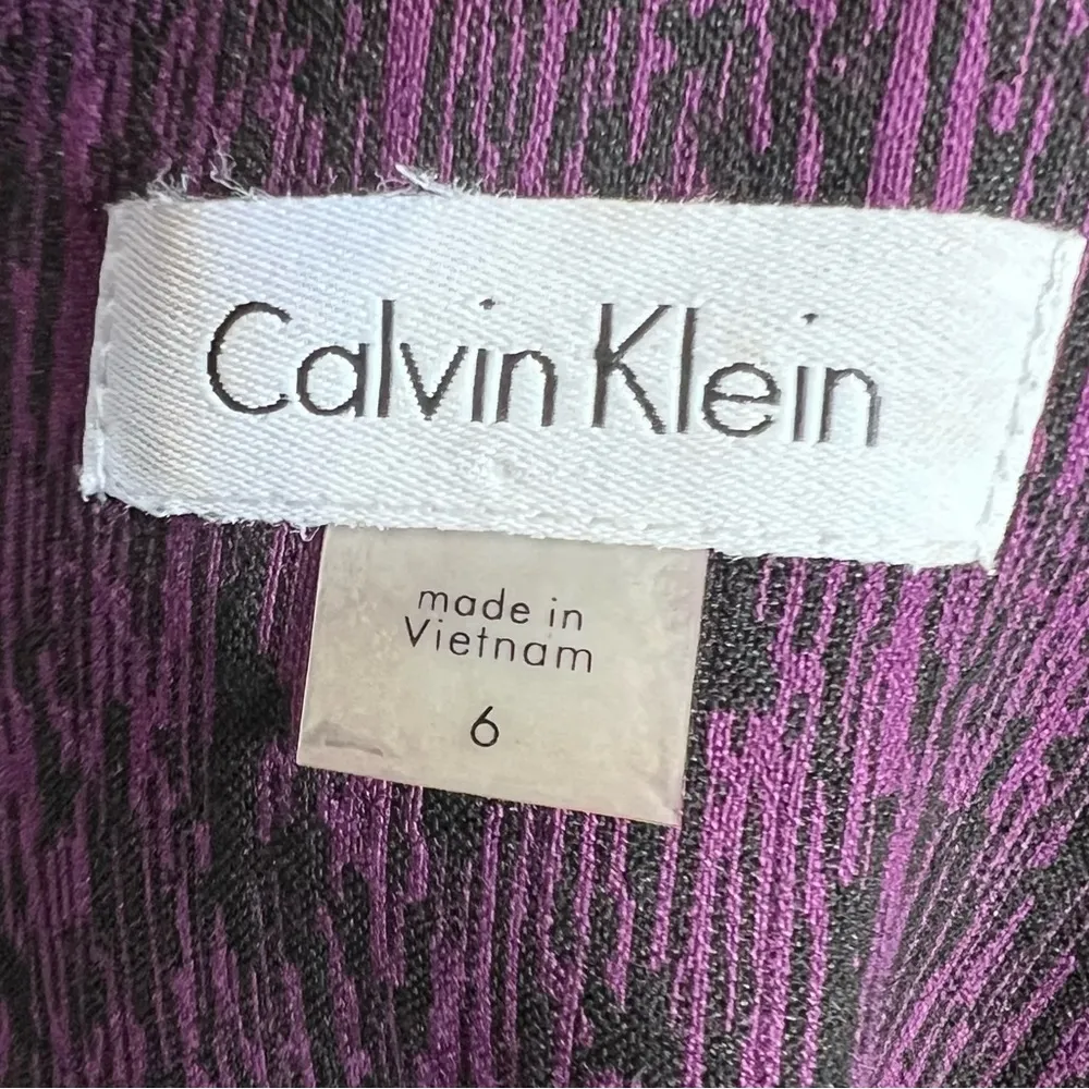 burgundy wine purple and black textured sheath dress size 6 - Image 4