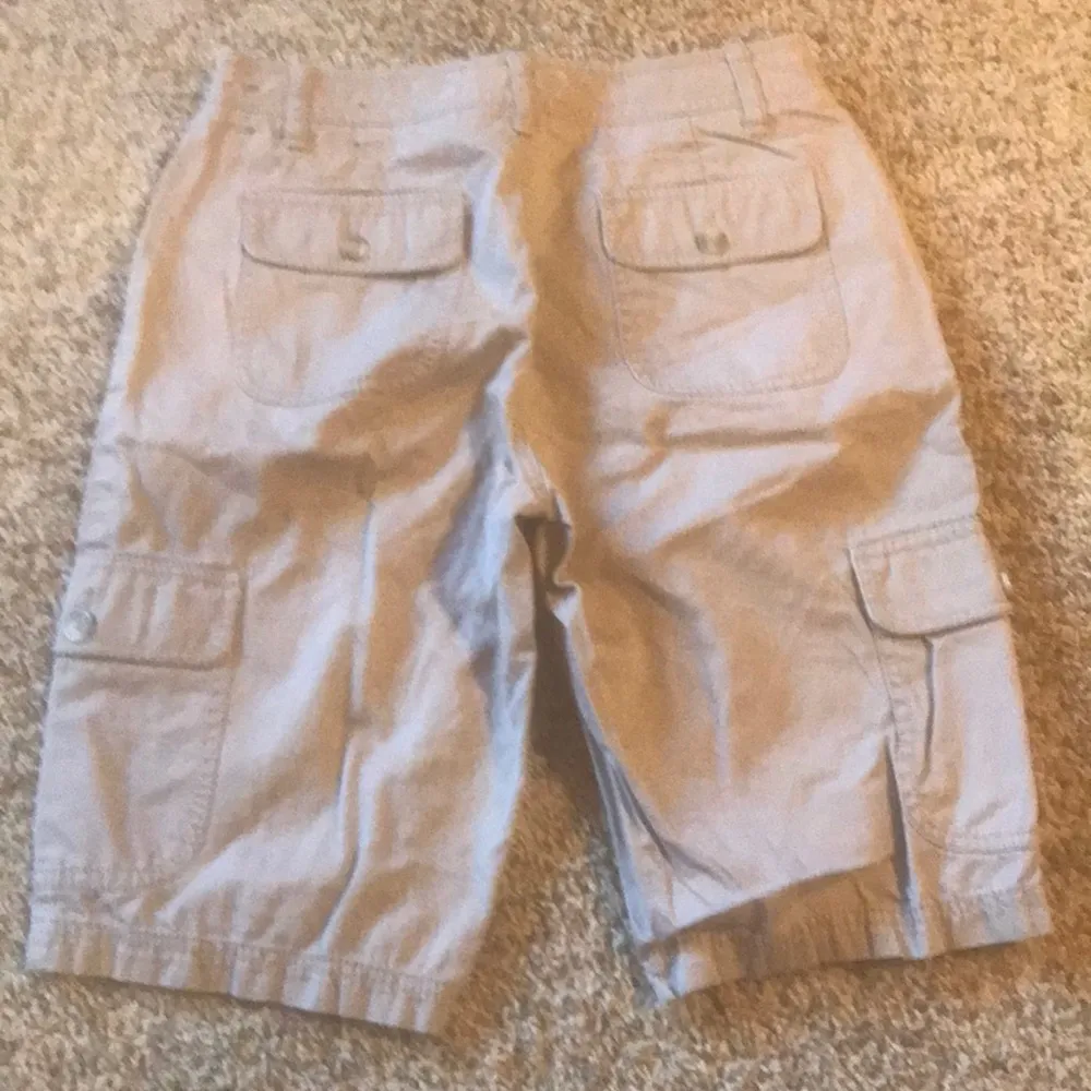 Liz Claiborne tan khaki shorts sz 6 style Sloan - Image 4