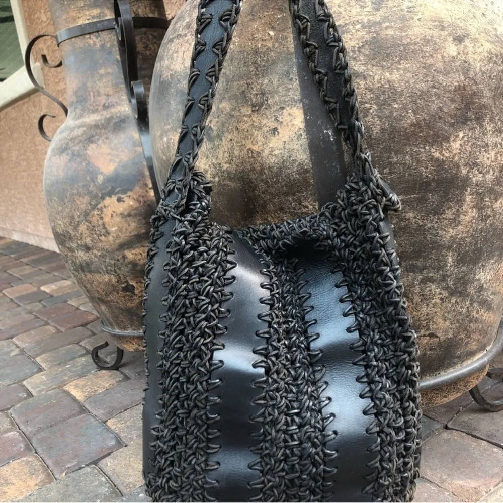 Artisan Vintage 1980s leather crossbody bag unisex handmade one of a kind, black - Image 6