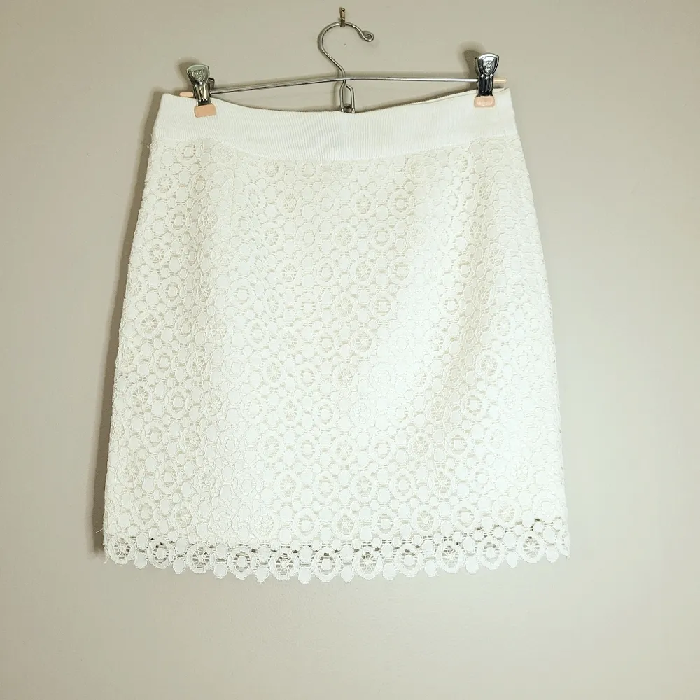The Limited Off-White Lace Skirt - Image 2