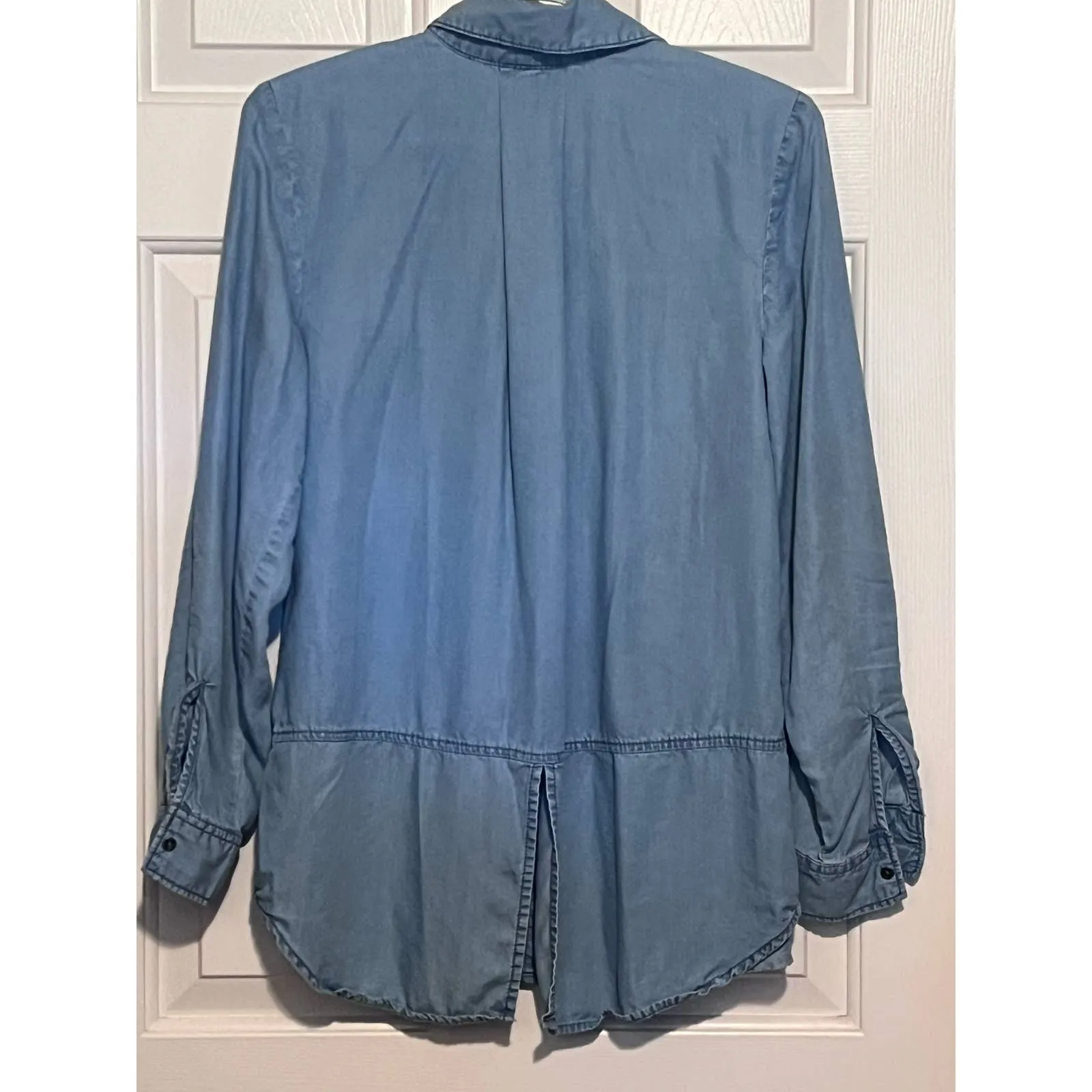 Terre Bleue Women's Blue Long Sleeve Button Front Shirt Split Back Size M‎ Size M - Image 2