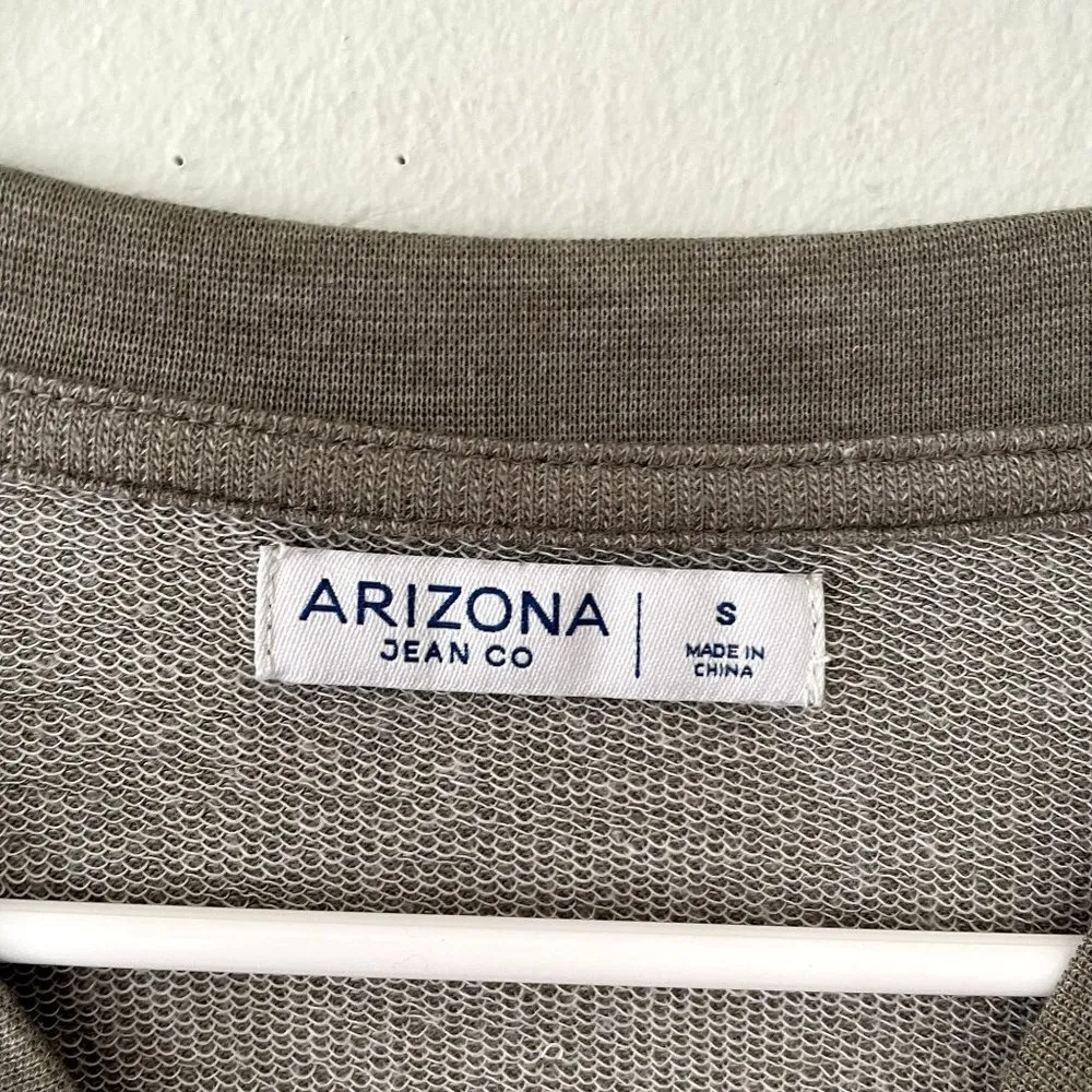 Arizona gray green cropped sweater top crewneck style soft women size small - Image 4