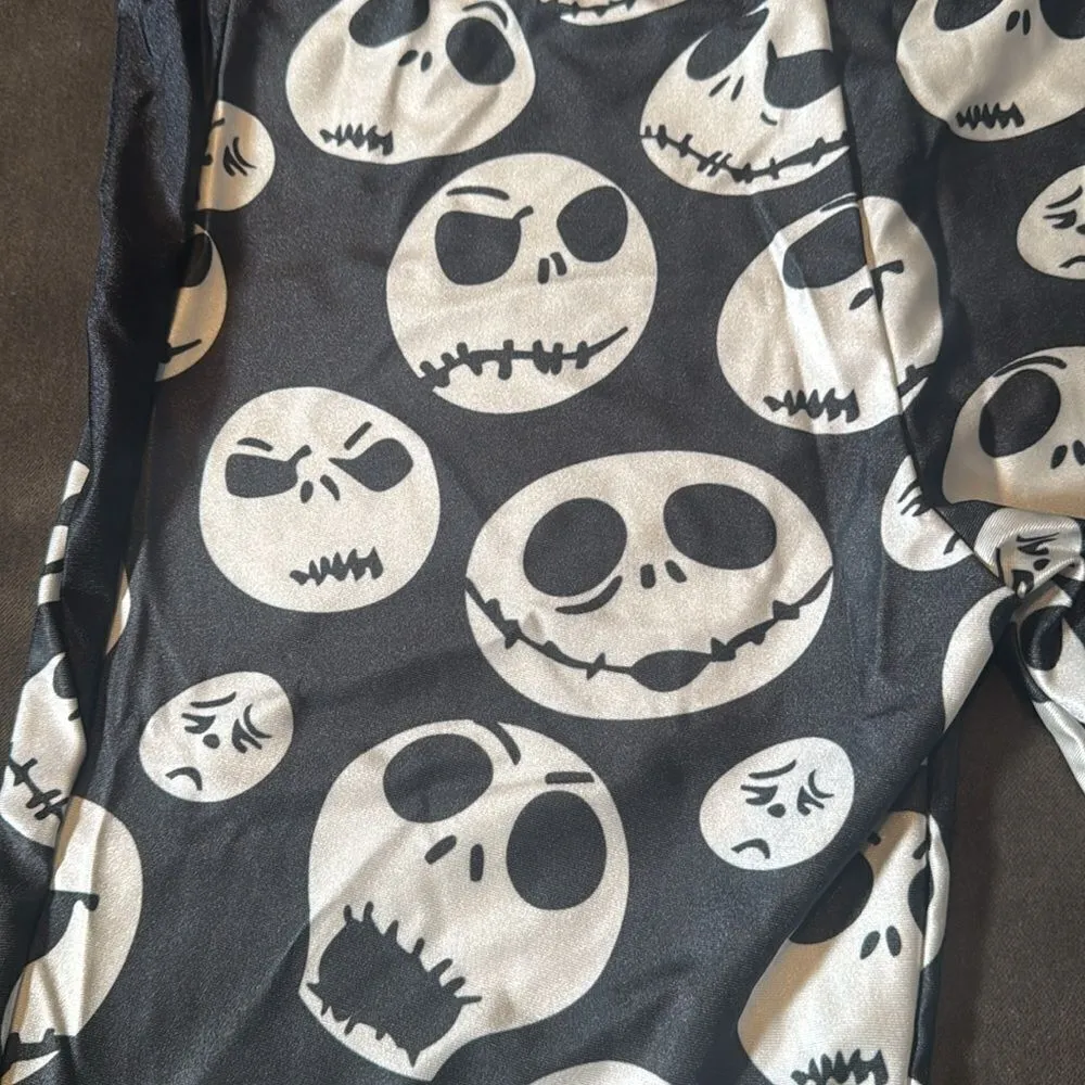 Women Nightmare Before Christmas Skulls Short Knee Length Leggings Size L/XL NEW Black Size L - Image 7