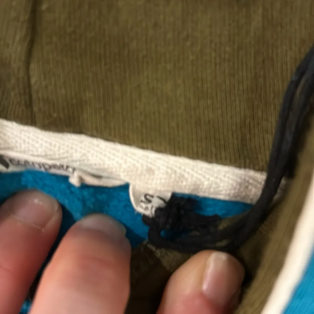 Cotopaxi sweatshirt - Image 3