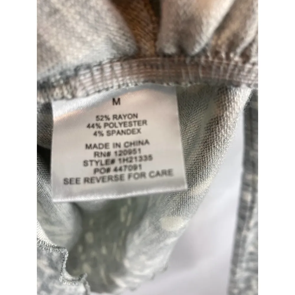 NWT Cozie by Pink Rose Surplus Crop Top in Grey Leopard Size Medium - Image 4